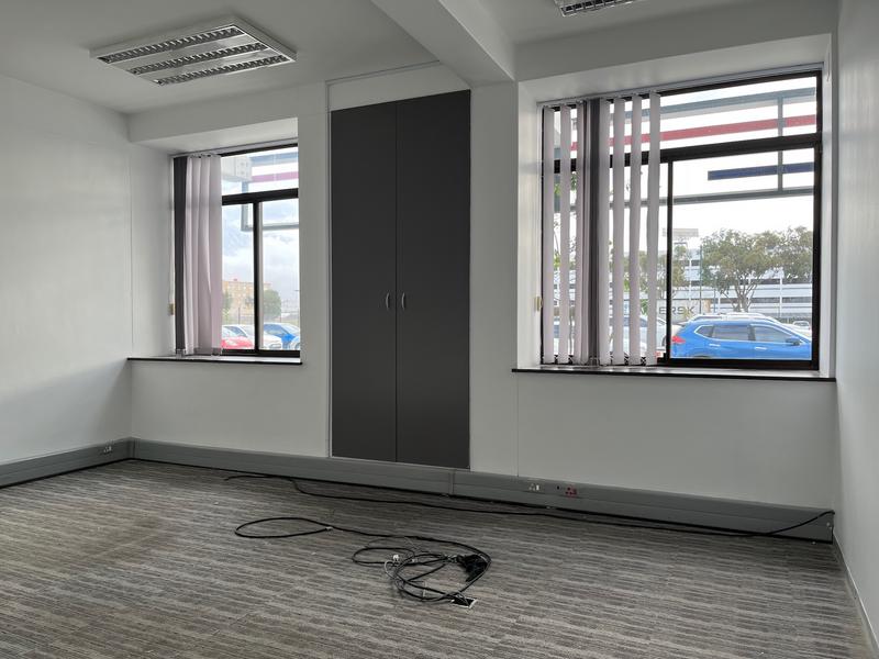 To Let Commercial Property for Rent in Retreat Western Cape